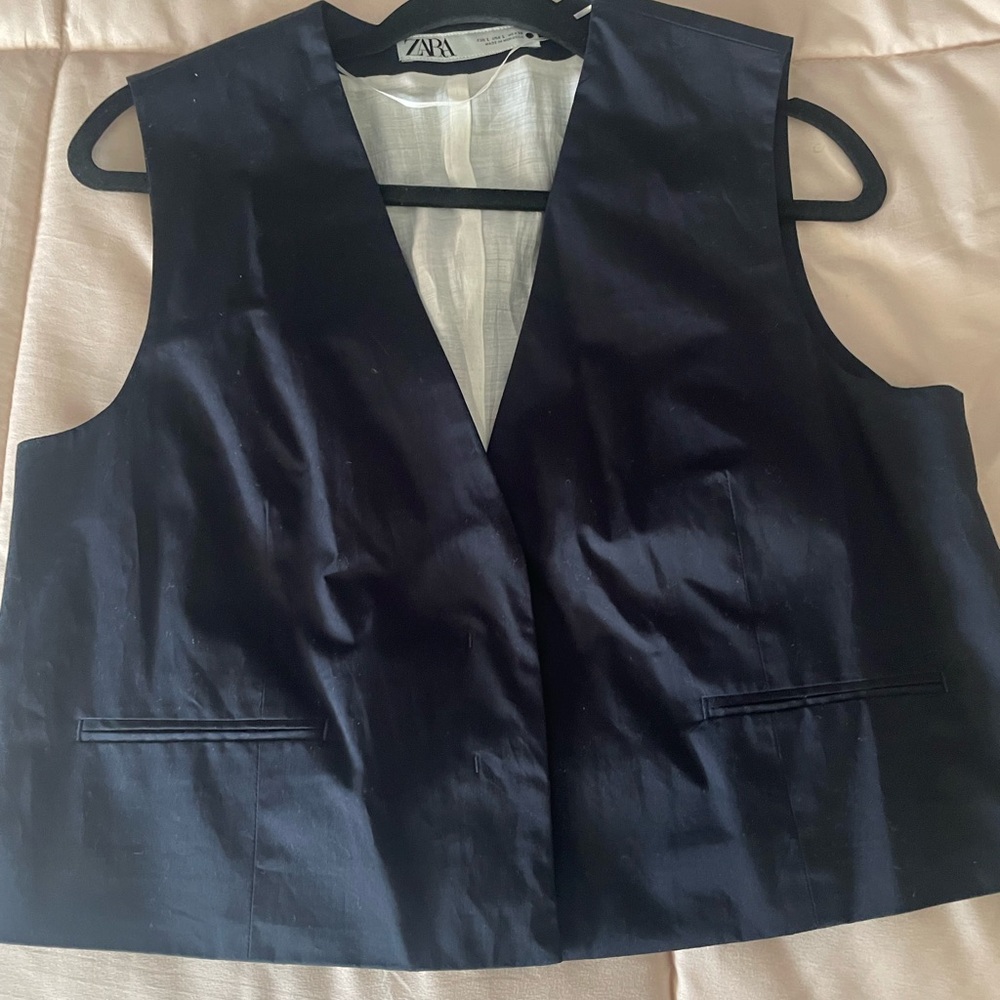 Zara Navy Sleeveless Vest